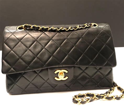 chanel flap bag vs 2.55|chanel 2.55 bag vintage.